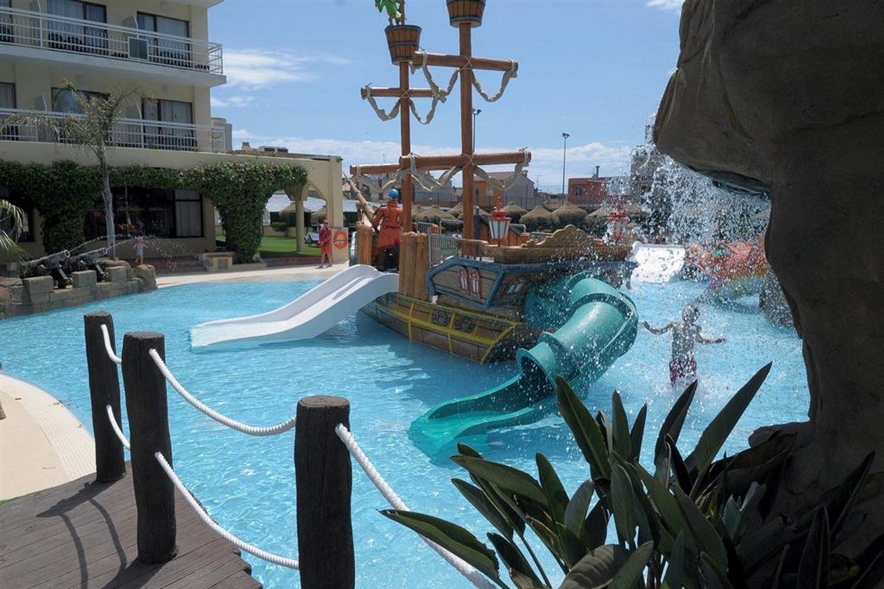 Evenia Olympic Suites Lloret de Mar Exterior photo